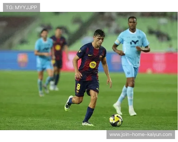 巴塞罗那攻防转换，佩德里迅速完成出球